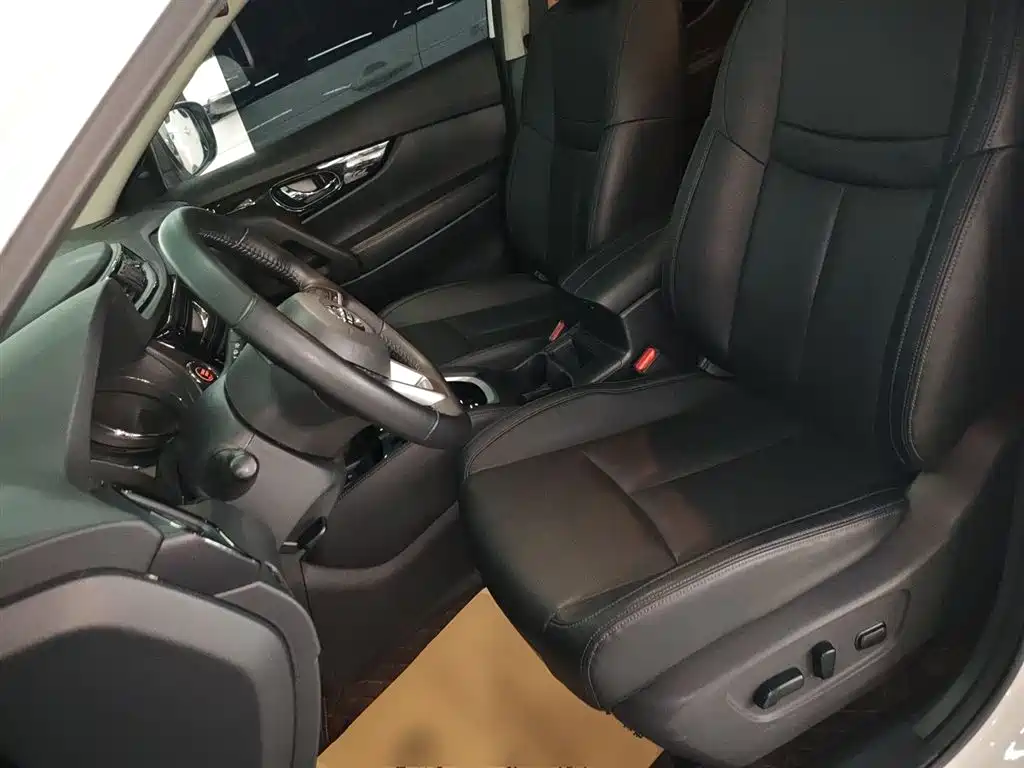 NISSAN QIJUN