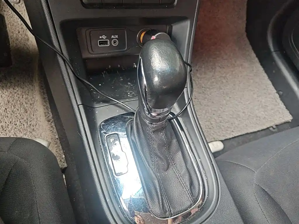 Roewe 360 2016 2016 1.5L Automatic Smart Screen Edition
