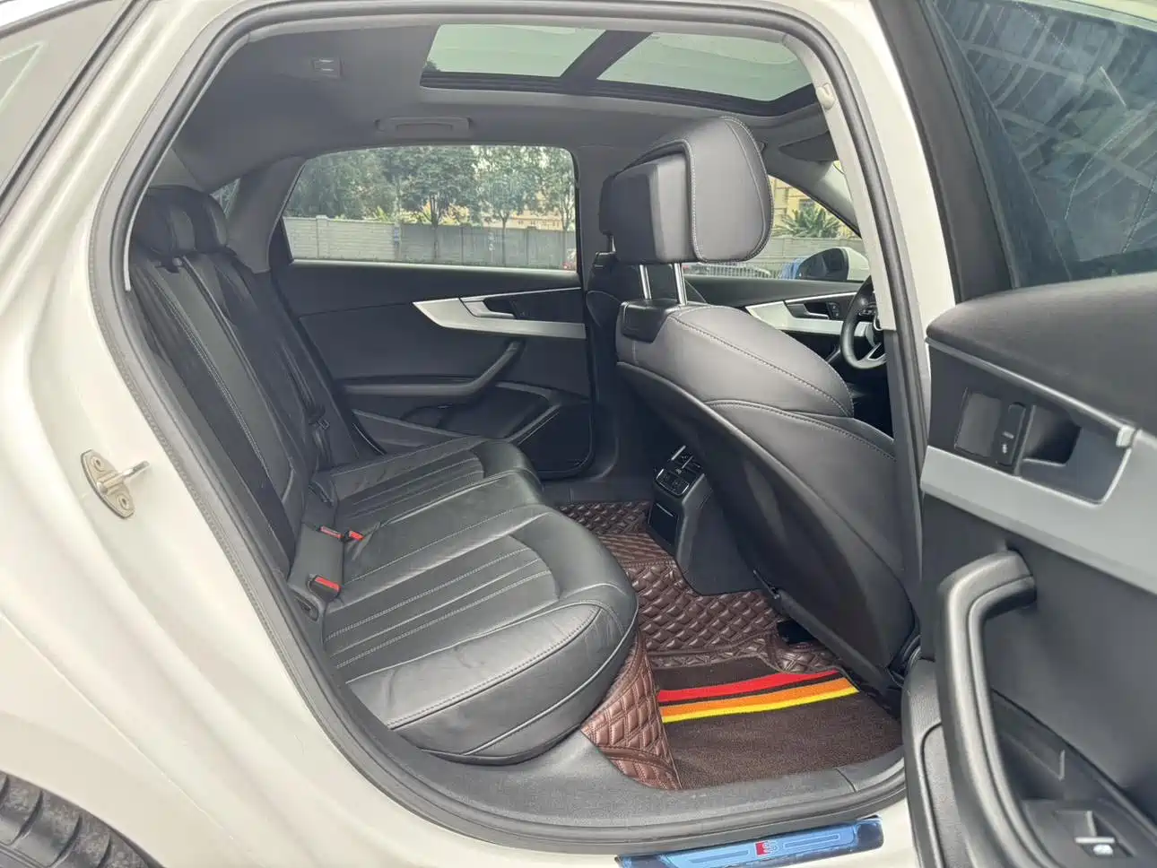 Audi A4L 2020 40 TFSI Fashion Dynamic Edition фото 9