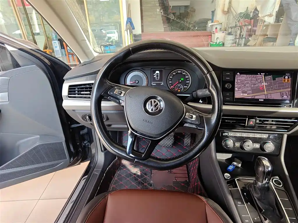 Volkswagen Lavida 2018 280TSI DSG Luxury Edition China V фото 7