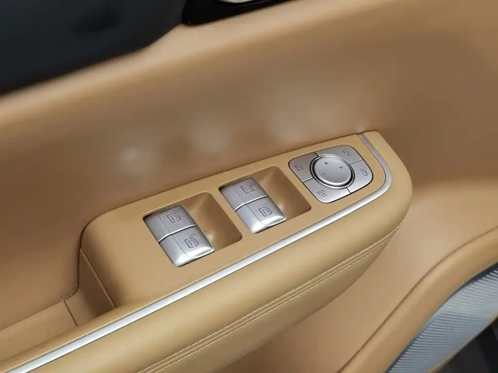 Li Auto Li ONE 2020 2020 Extended Range 6-seater