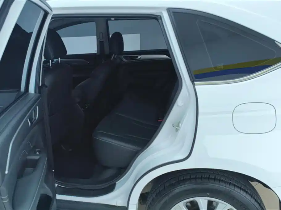 Haval M6 2023 PLUS 1.5T DCT Luxury Smart Connect фото 11
