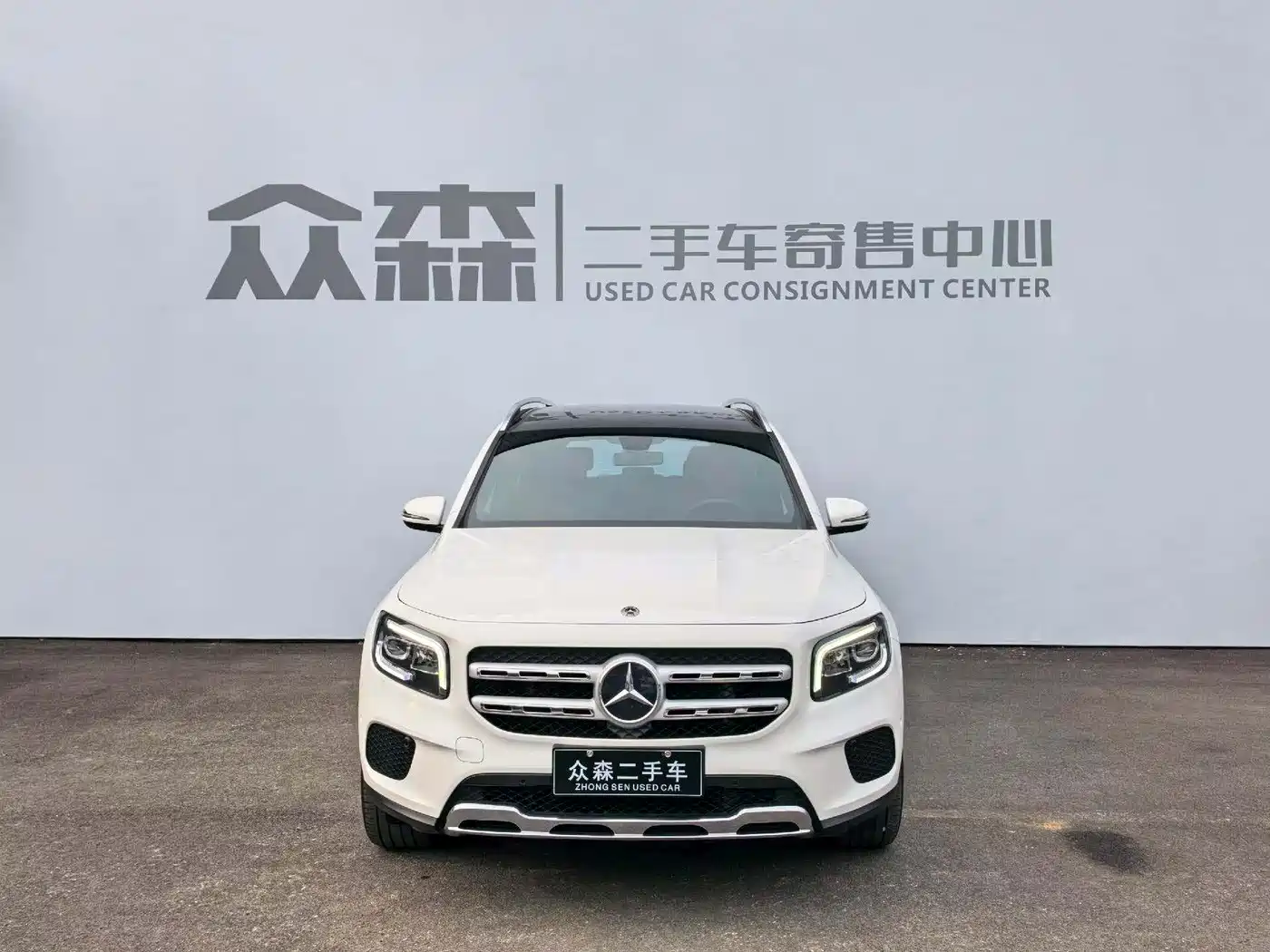 MERCEDES-BENZ GLB