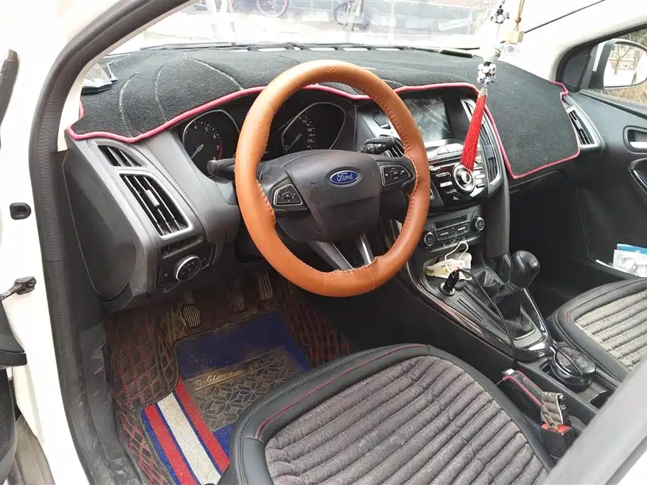 FORD FOX