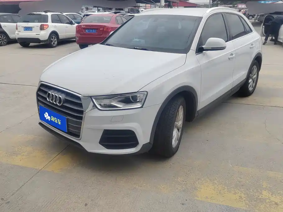 Photo 1 - Audi Q3