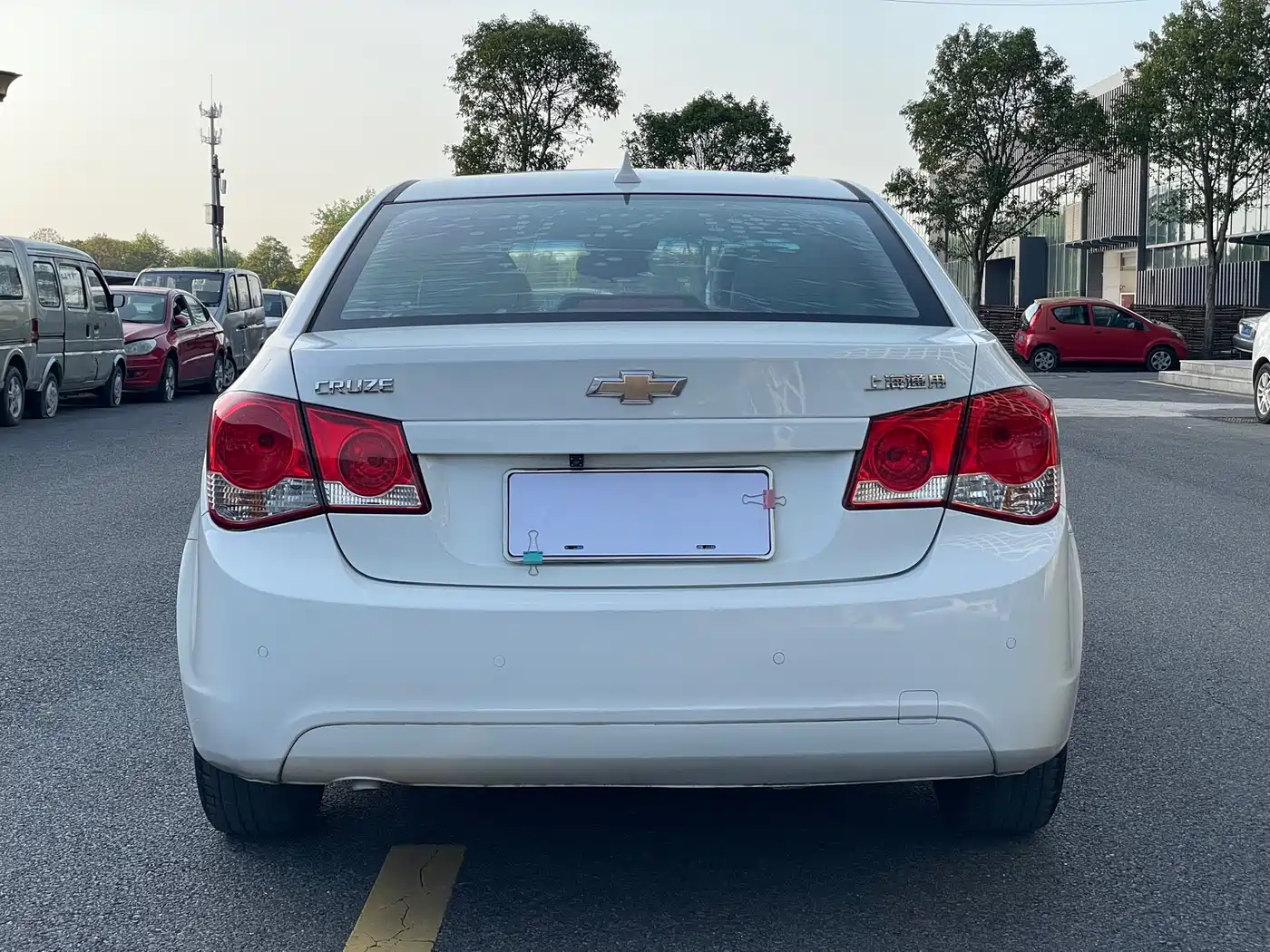 Chevrolet Cruze 2013 Model 1.8L SE AT фото 14