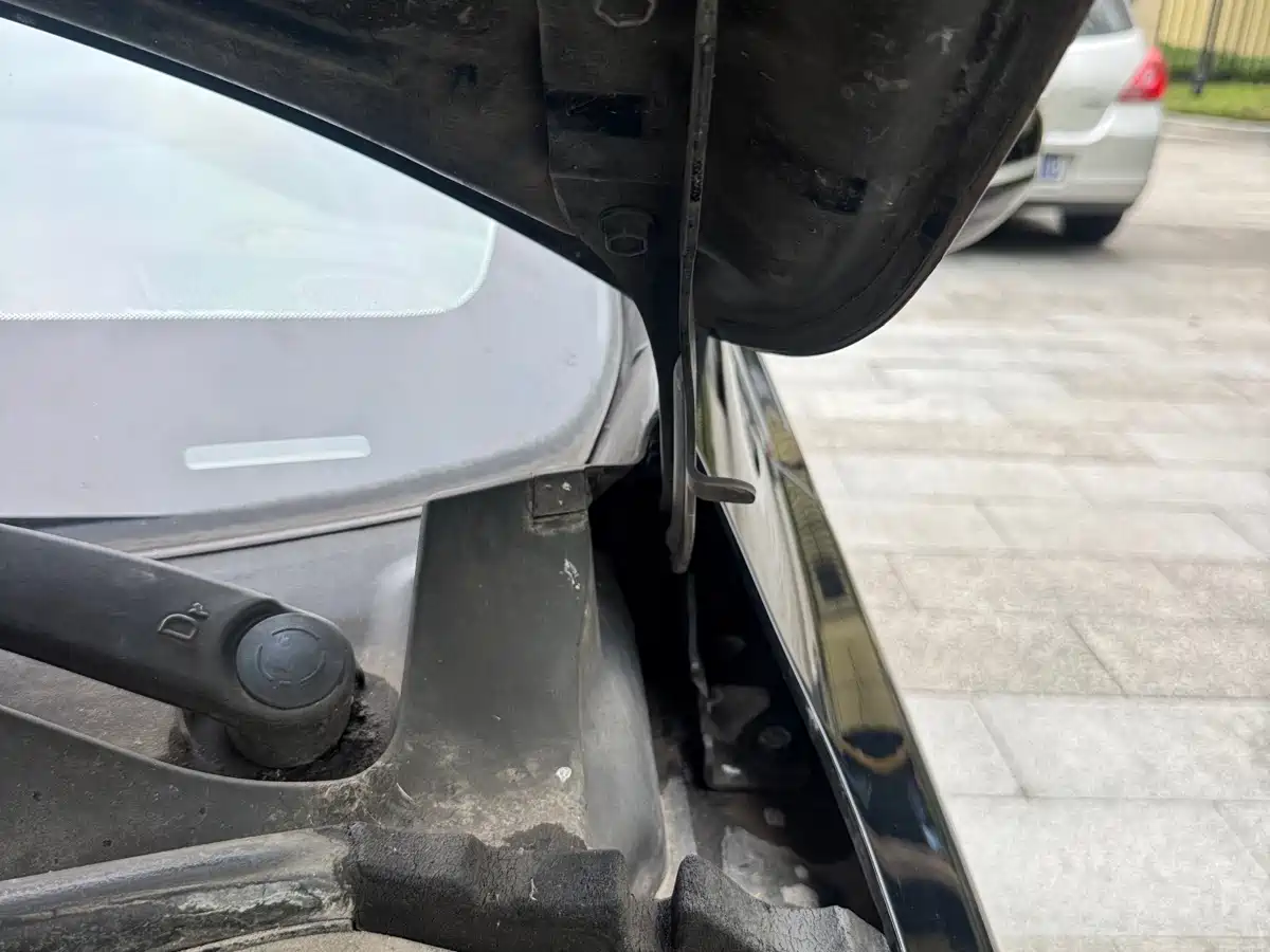 Kia K5 2011 2.0L Automatic DLX фото 28