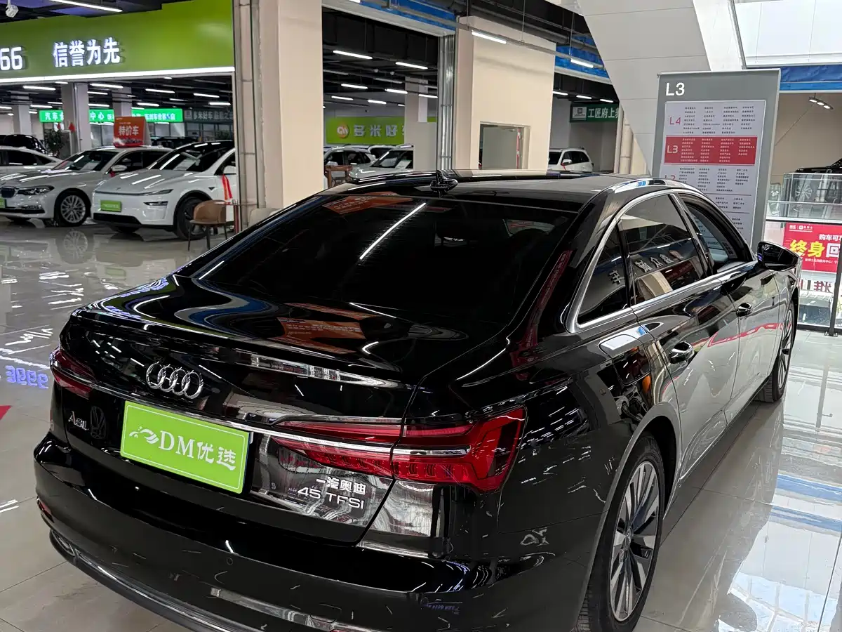 Audi A6L 2019 45 TFSI Premium Elegance фото 7