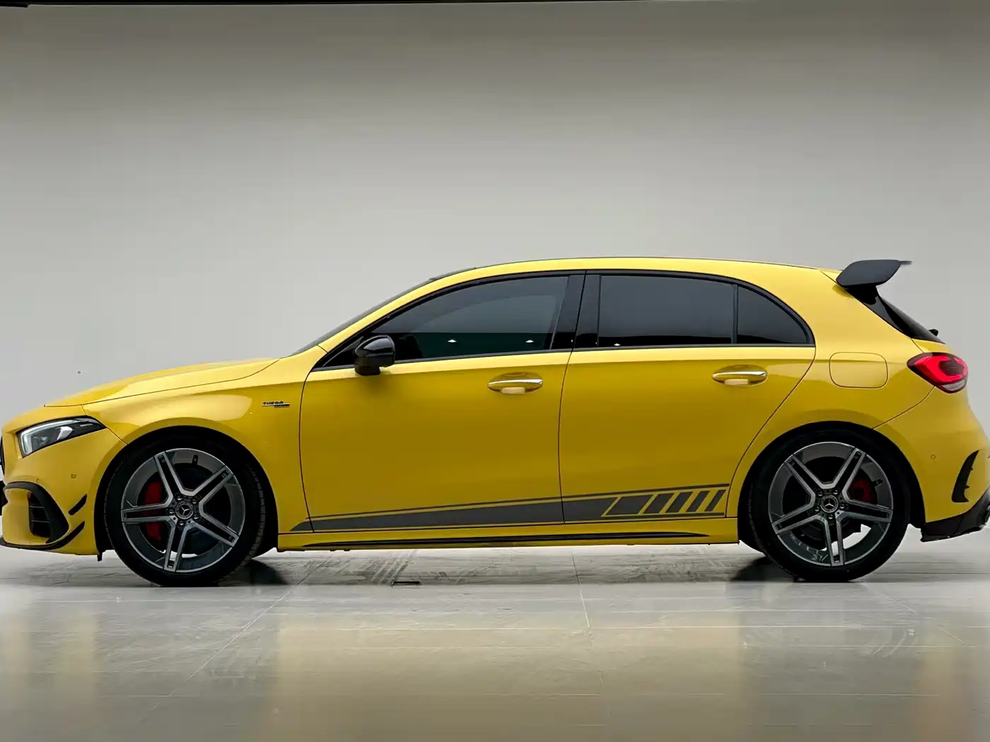 Mercedes-Benz A-Class AMG (Import) 2020 AMG A 45 S 4MATIC+ фото 8