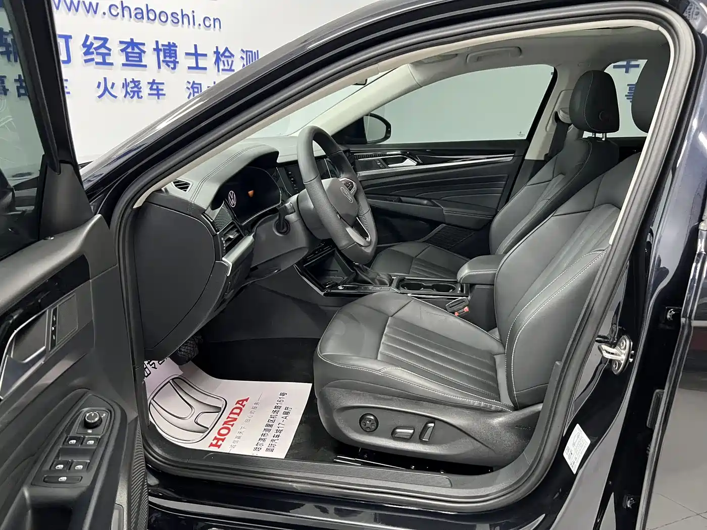 Volkswagen Passat 2023 Facelift 280TSI Elite Edition фото 7