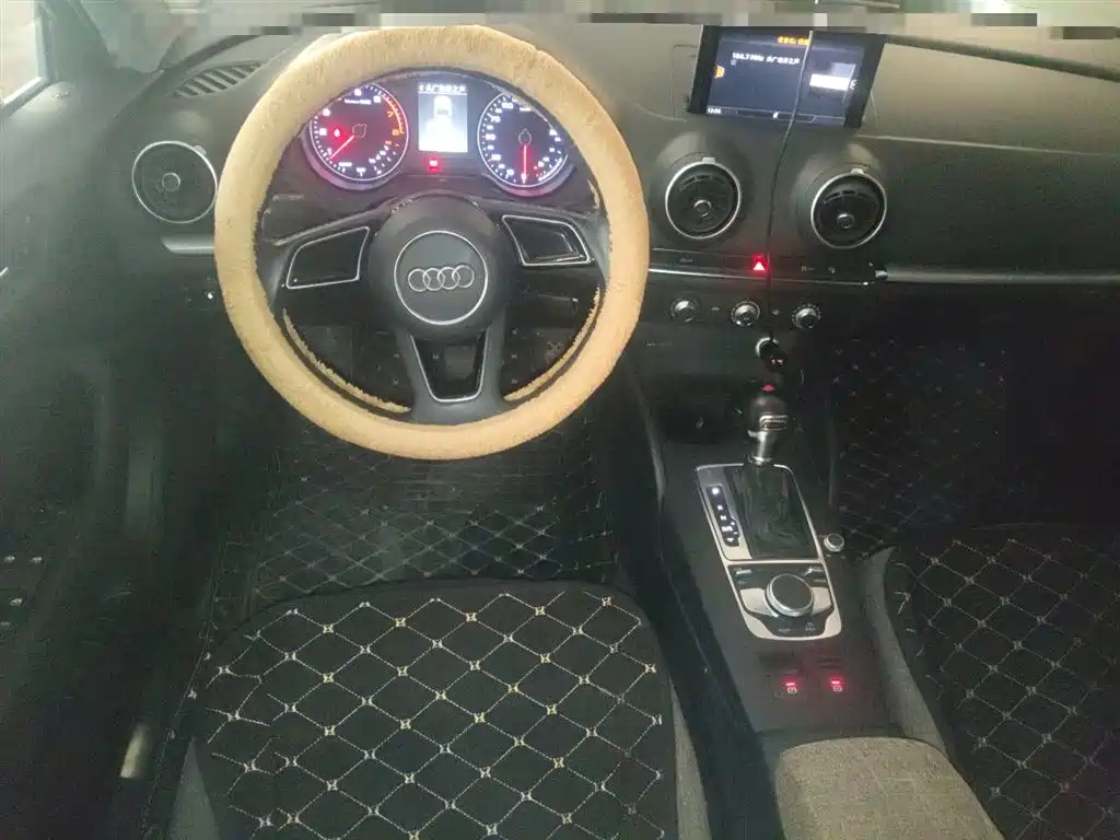 Audi A3 2017 Sportback 35 TFSI Progressive фото 3