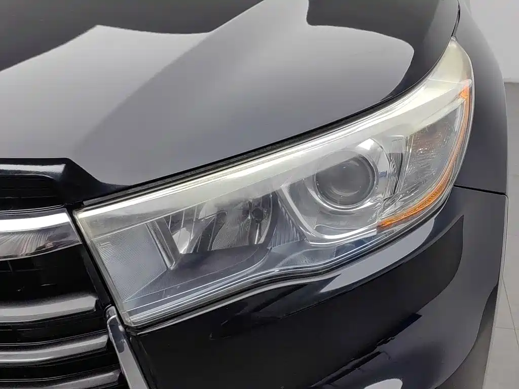 Фото 7 - Toyota Highlander