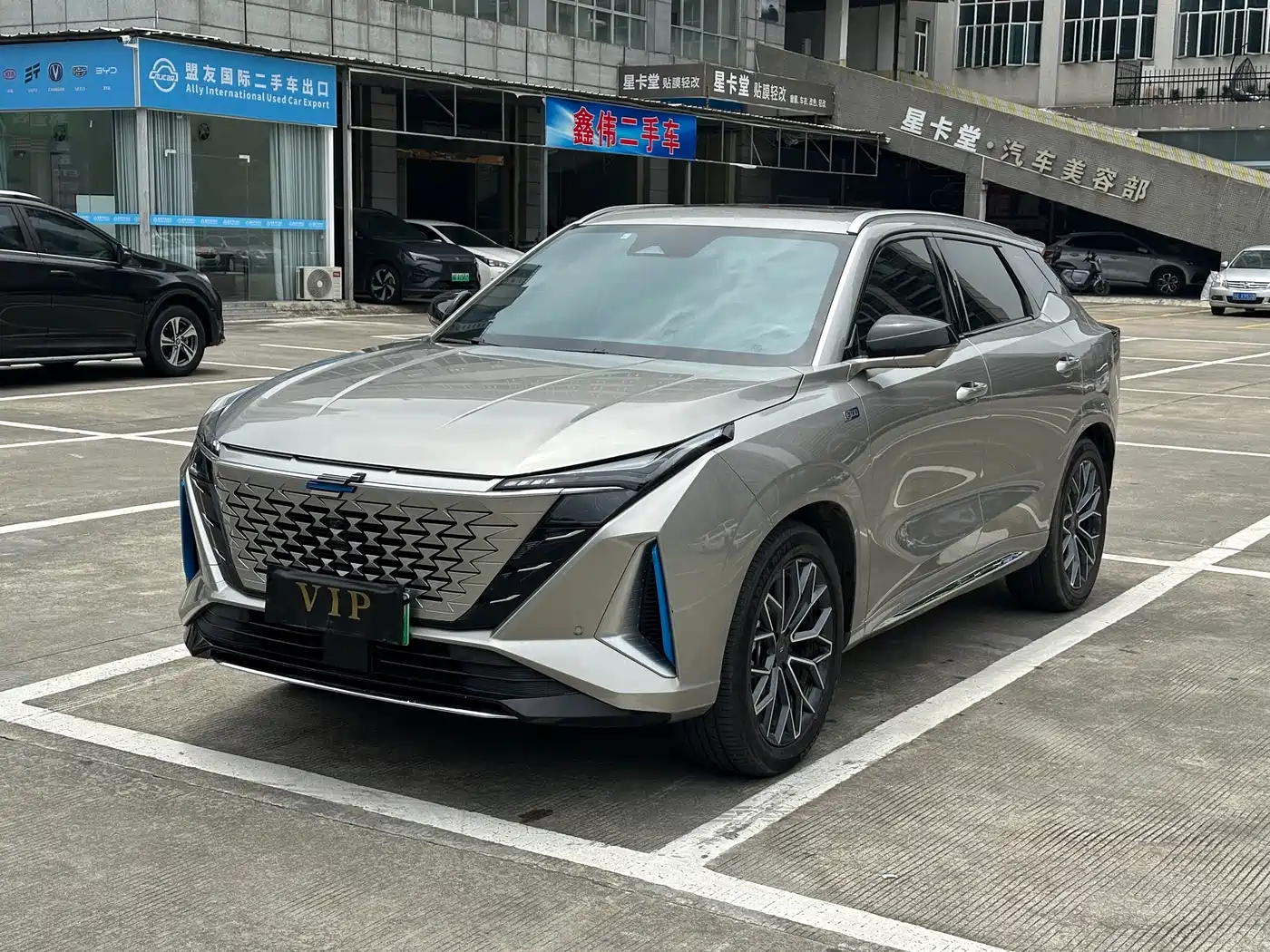 Changan Oshan Z6 EV 2023 Smart Electric iDD 150KM Flagship PLUS