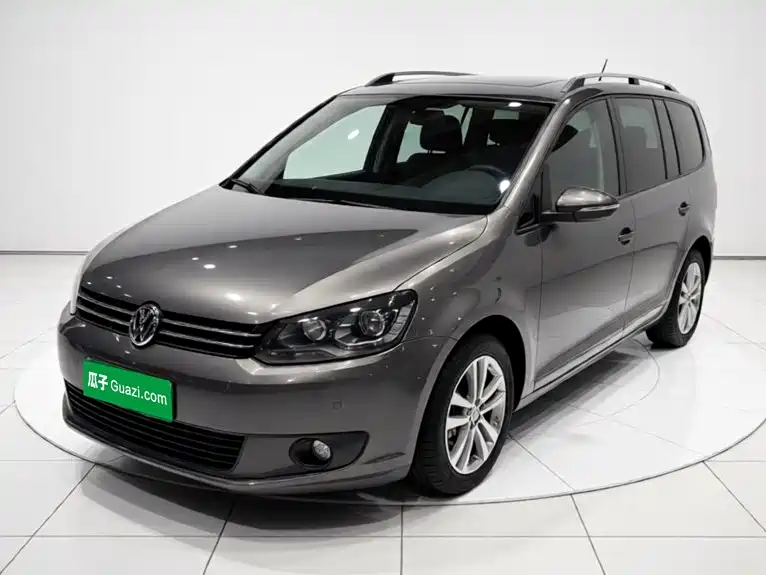 صورة 1 - Volkswagen Touran