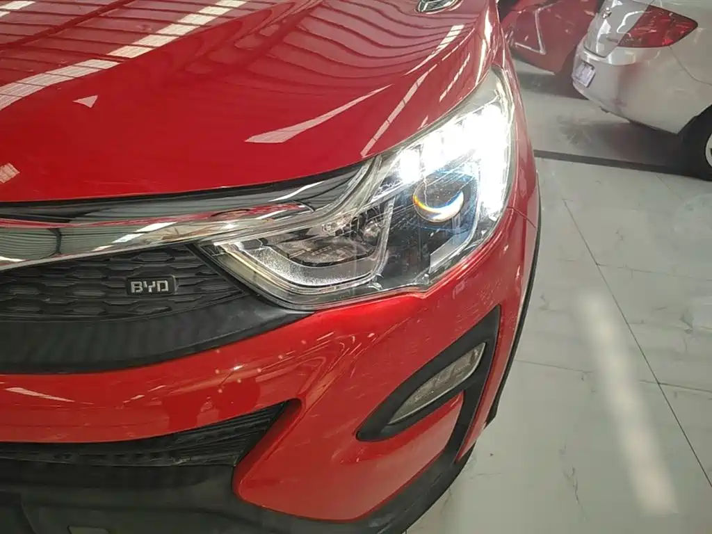BYD Yuan 2016 1.5L Automatic Luxury фото 24