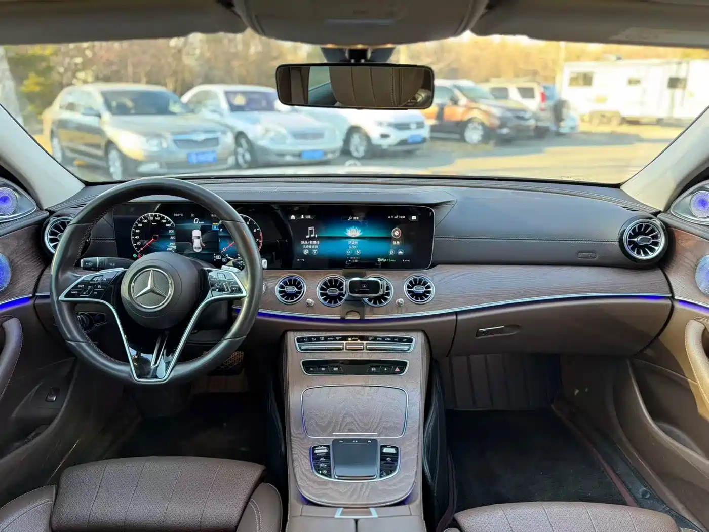 MERCEDES-BENZ E CLASS