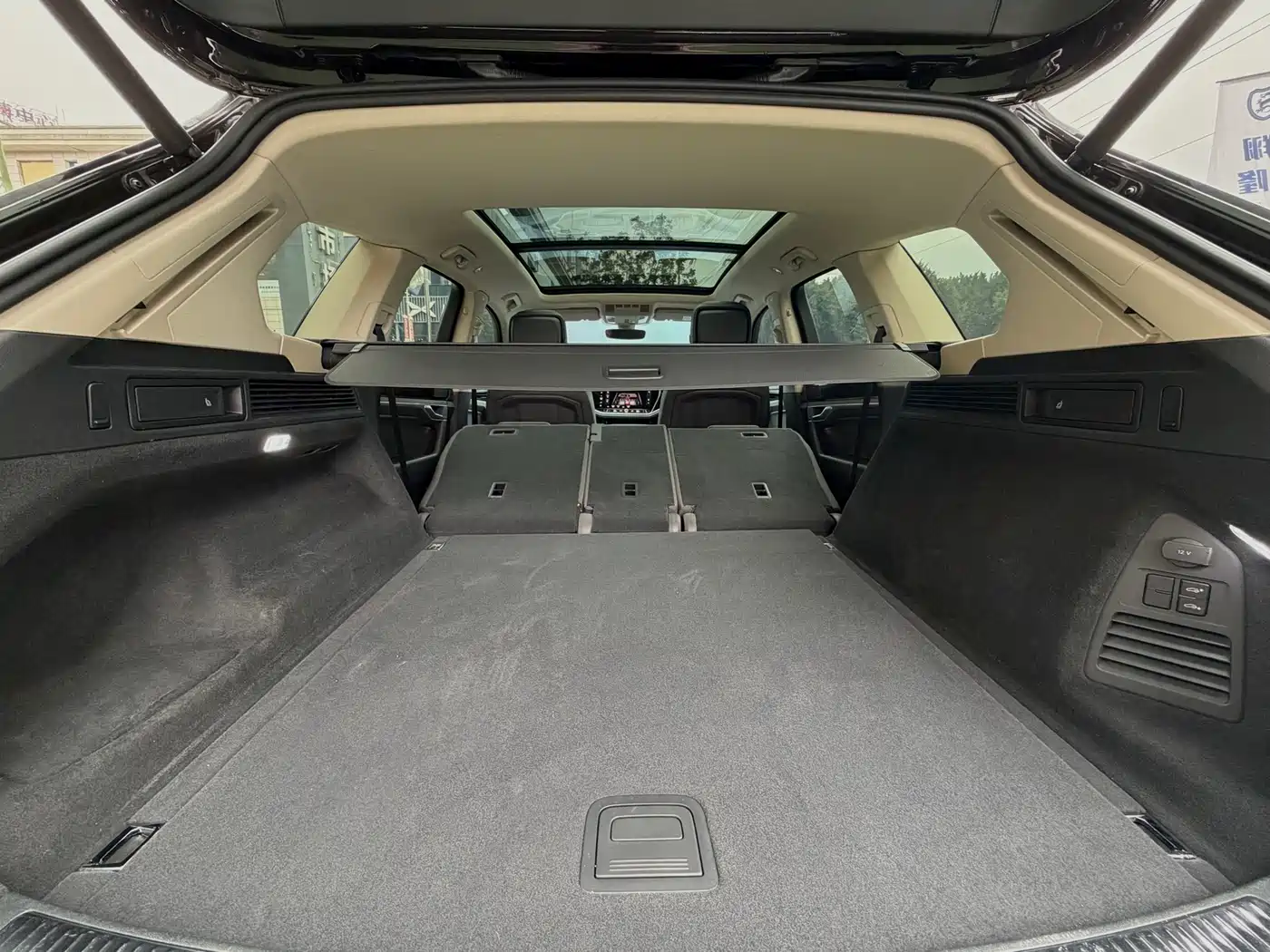 Volkswagen Touareg 2019 3.0TSI Sharp Edge Edition China VI фото 24