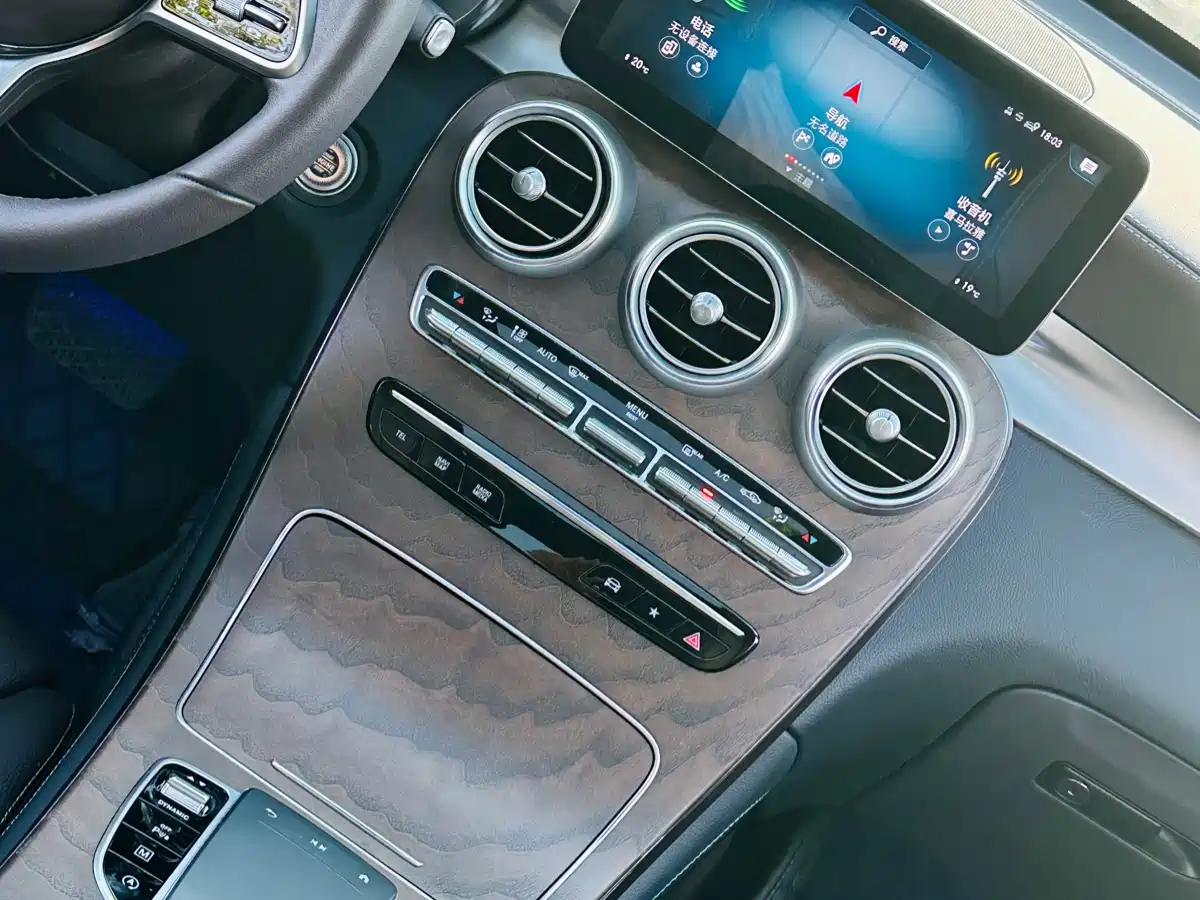 Mercedes-Benz GLC 2022 Model GLC 260 L 4MATIC Luxury Edition фото 18