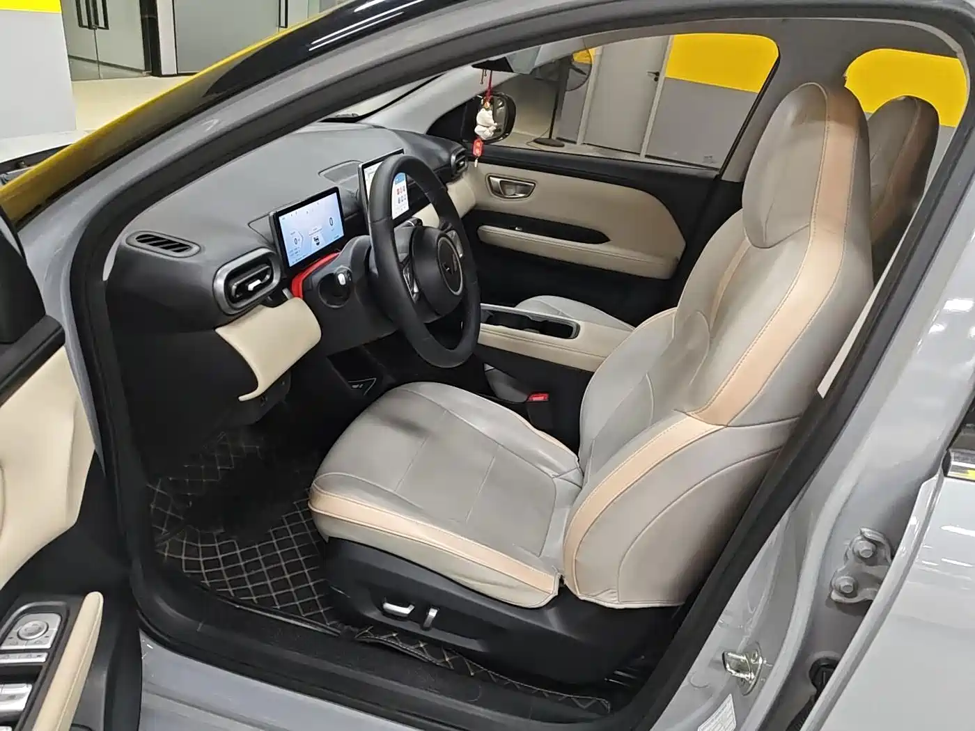 Wuling Motors Wuling Binguo PLUS 2024 2024 Model 330km 5-Seater