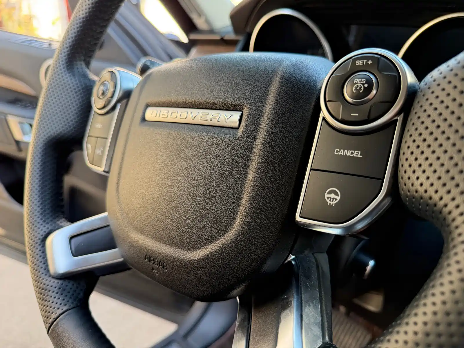 Photo 6 - Land Rover Discovery