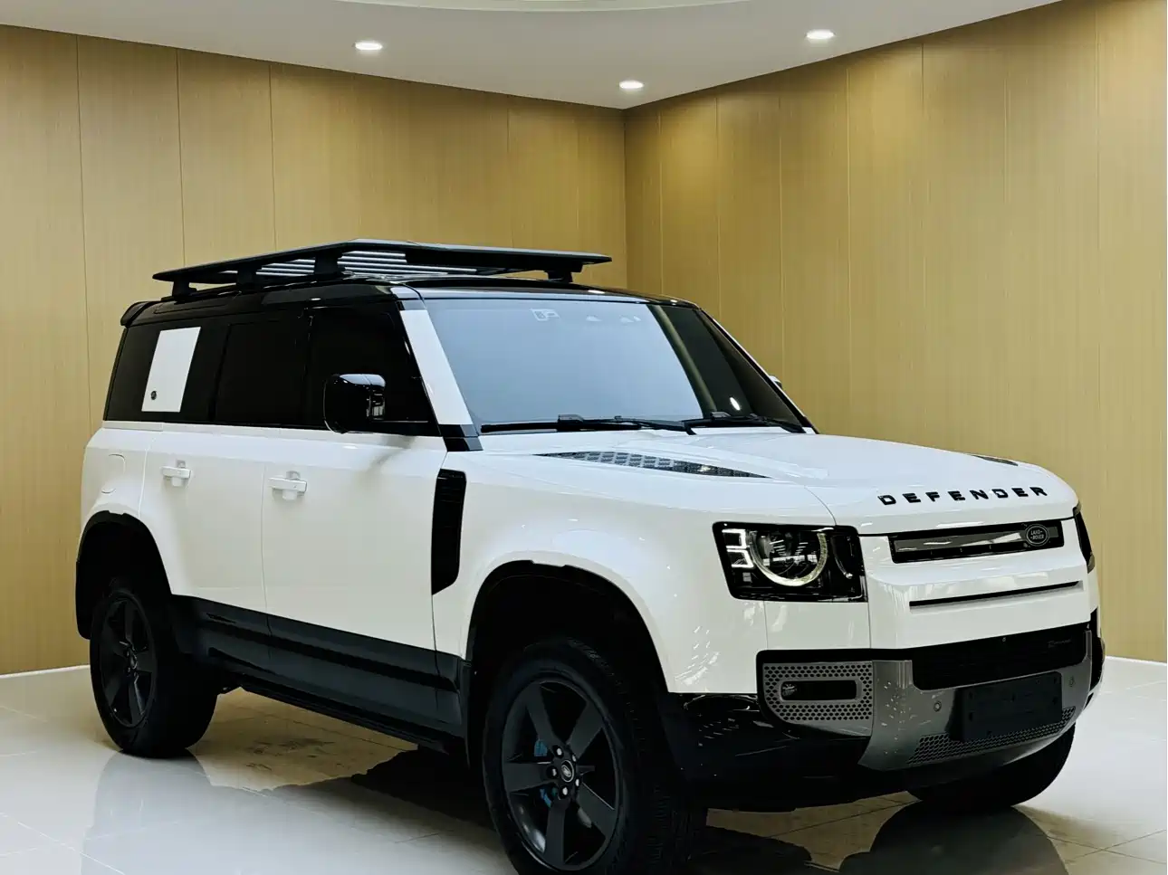 Land Rover Defender 2022 110 P400 X-DYNAMIC HSE фото 3