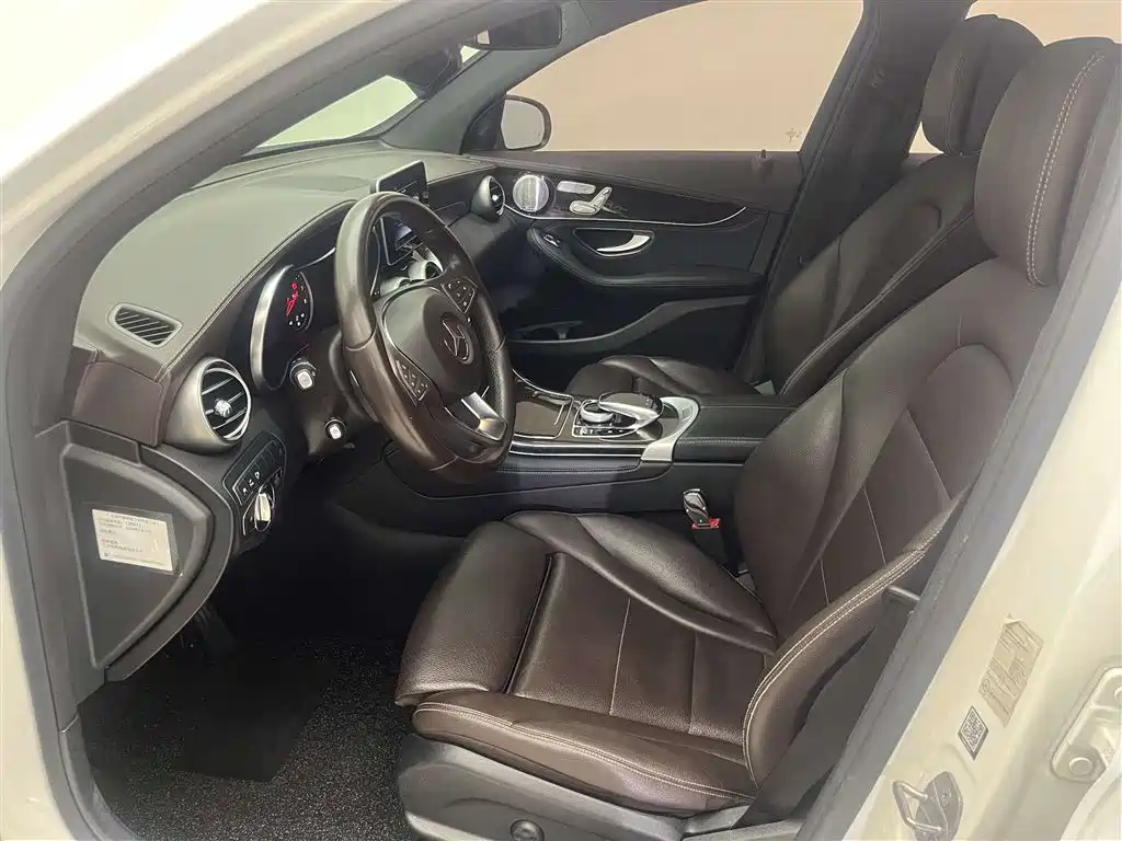 Mercedes-Benz GLC 2017 GLC 260 4MATIC Luxury фото 13