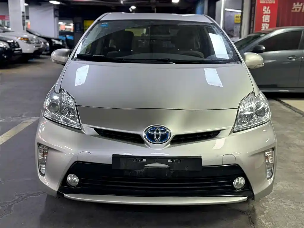 Toyota Prius 2012 1.8L Standard Edition фото 2