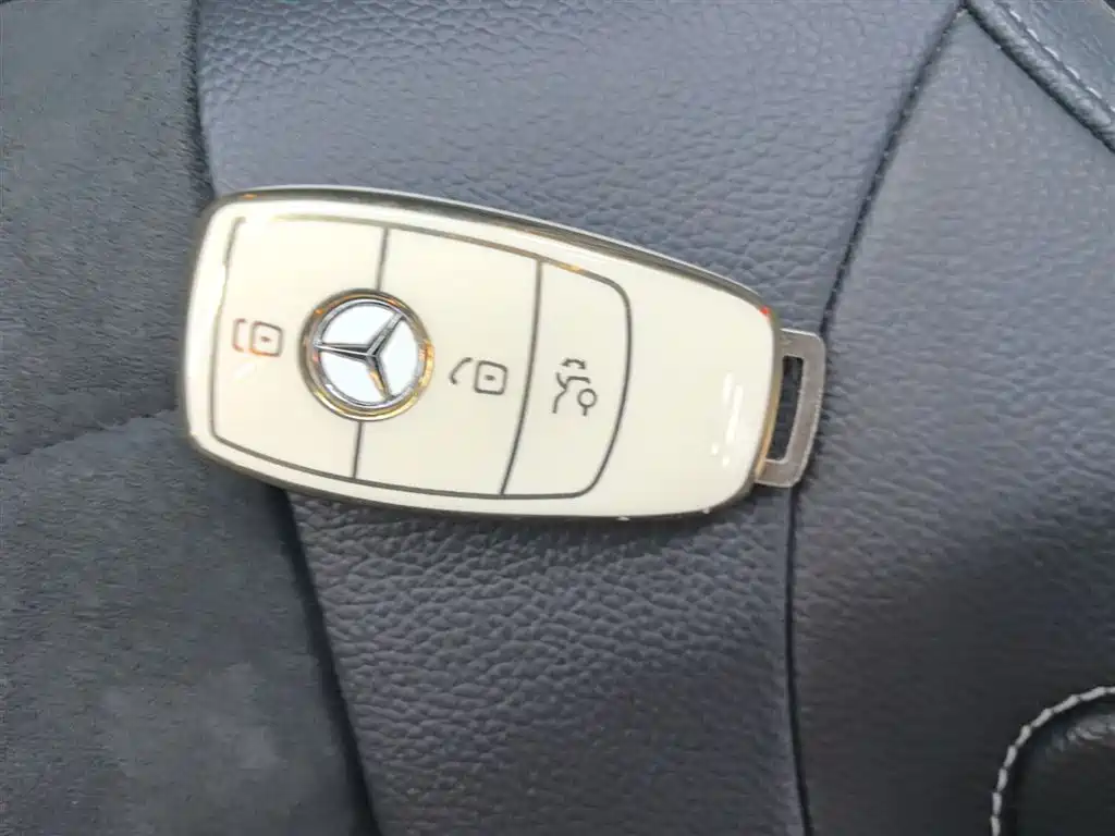 Mercedes-Benz CLS 2021 CLS 300 Luxury фото 9
