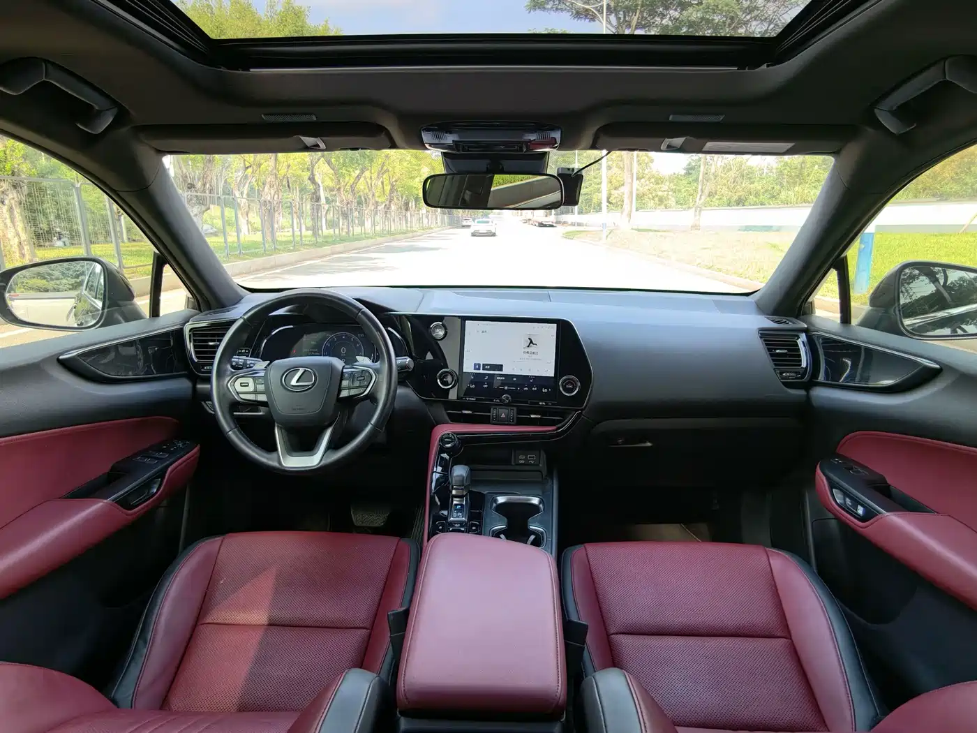 Photo 17 - Lexus NX