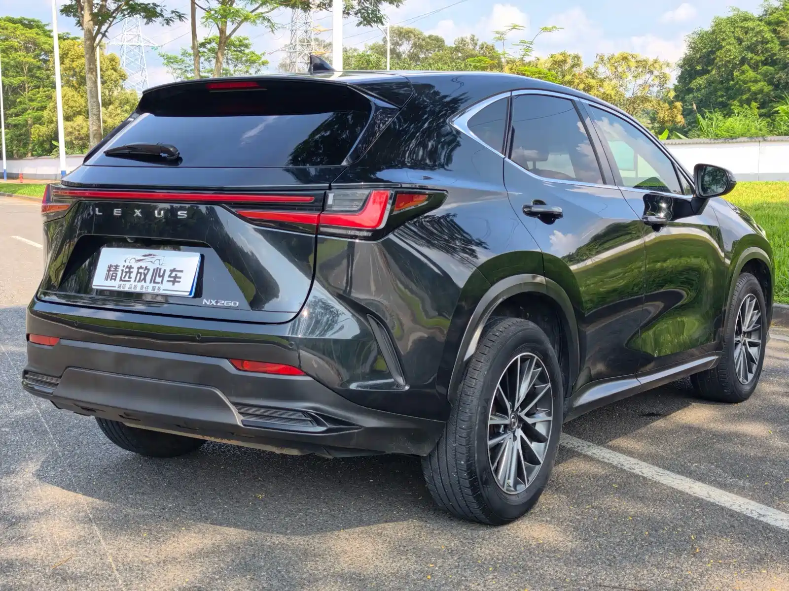 Фото 6 - Lexus NX