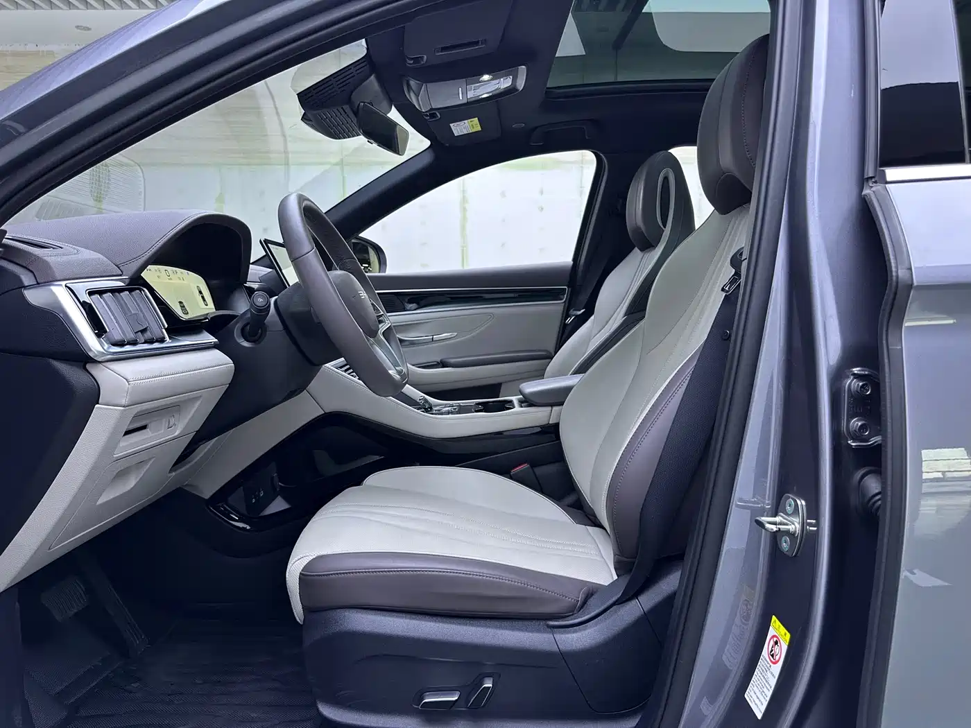 BYD Song PLUS PHEV 2025 DM-i 112KM Honor фото 8