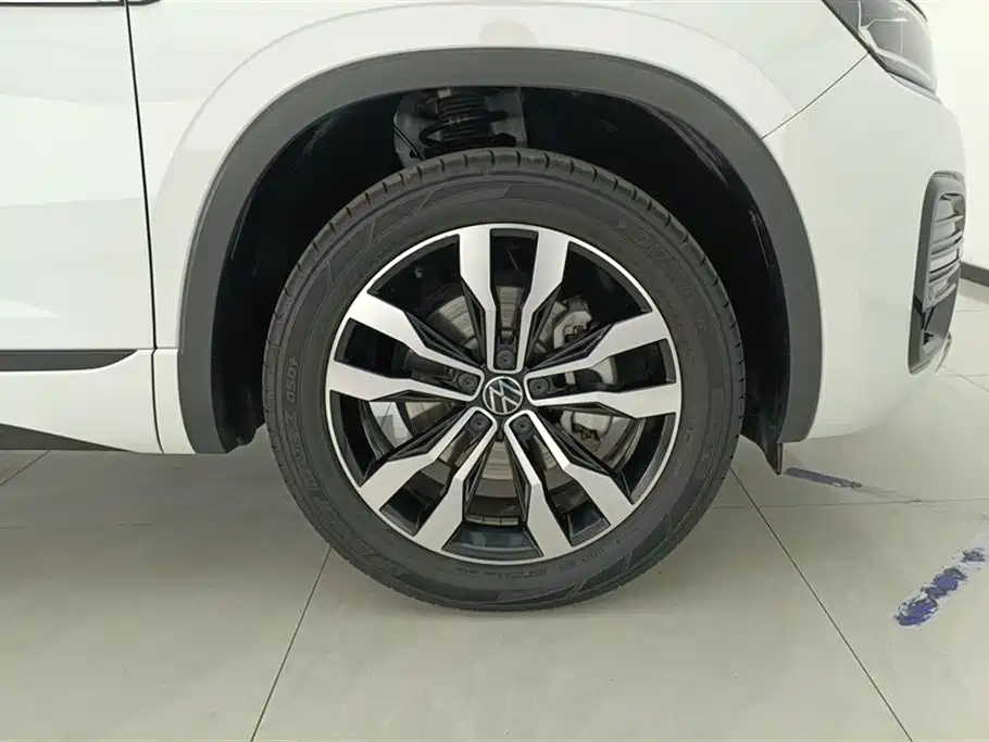 Volkswagen Tayron 2022 380TSI 4WD R-Line Smart Connect Edition фото 6