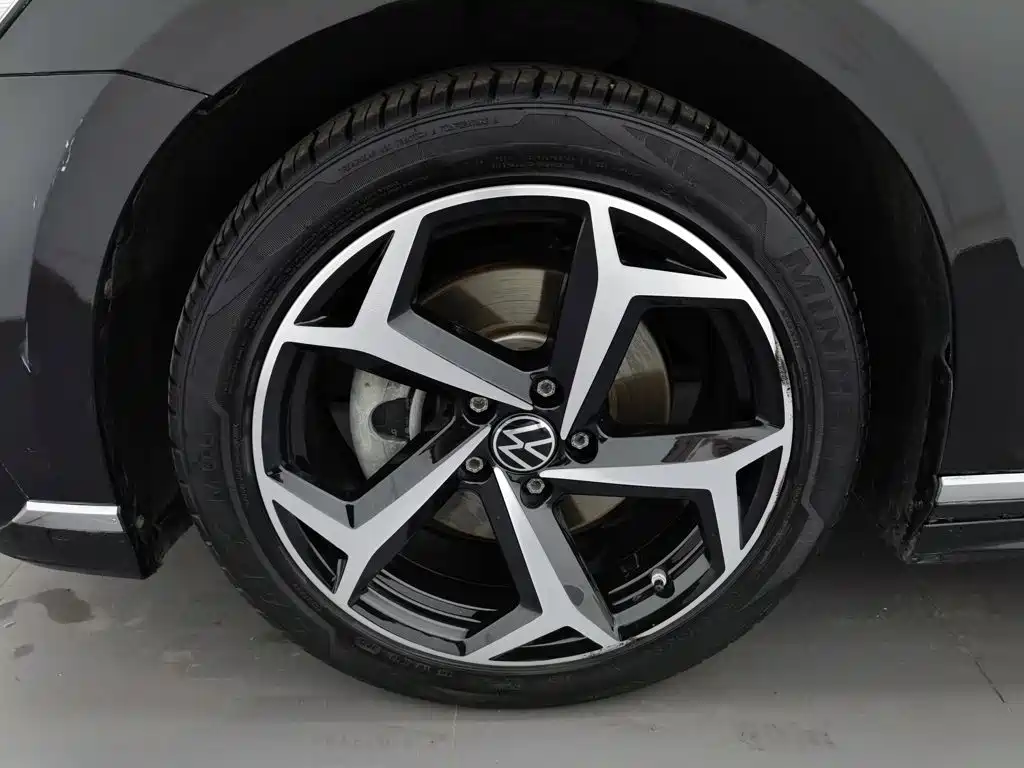 Photo 17 - Volkswagen Magotan
