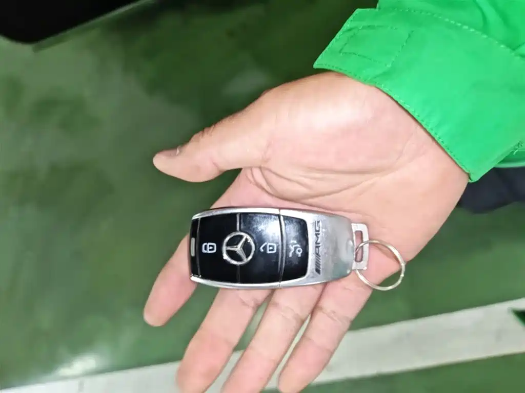 Mercedes-Benz E-Class 2018 E 200 L Sport фото 9