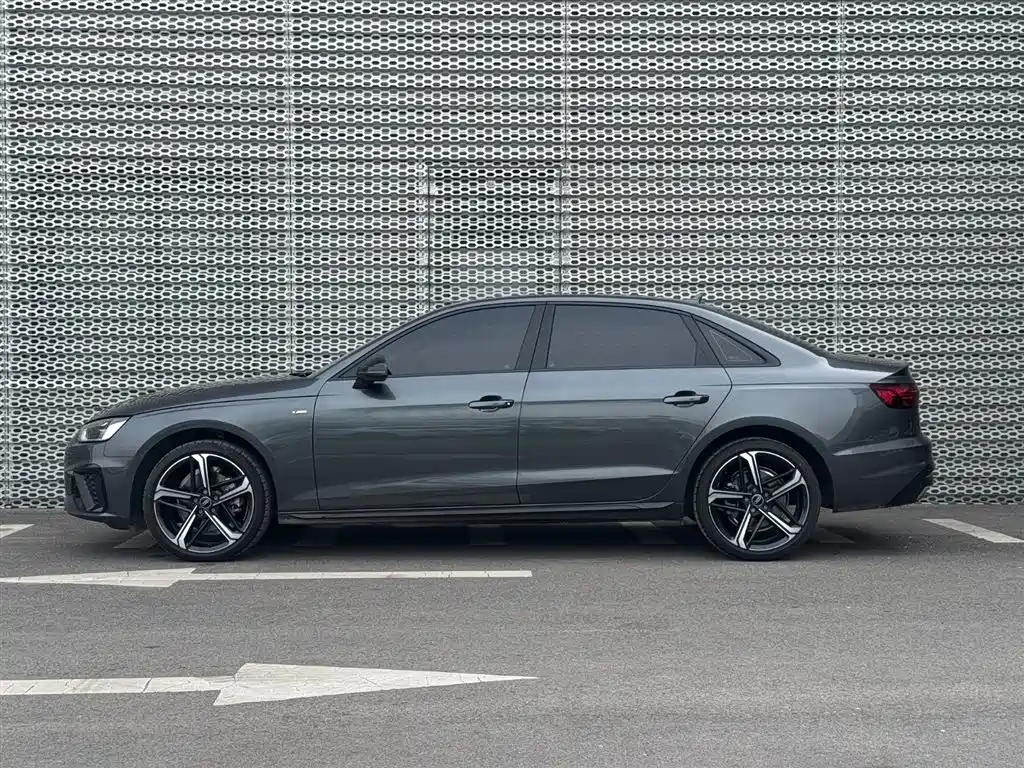 Audi A4L 2024 40 TFSI Luxury Dynamic фото 2