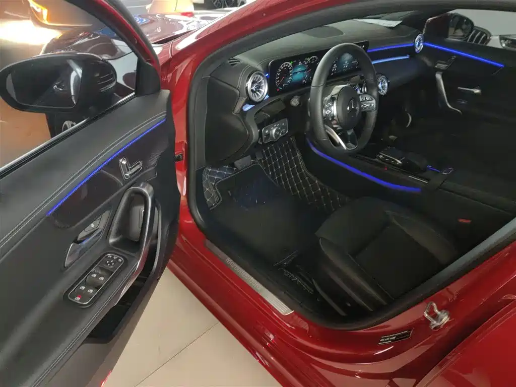 Mercedes-Benz A-Class 2022 Facelift III A 200 L Sport Sedan Fashion фото 13