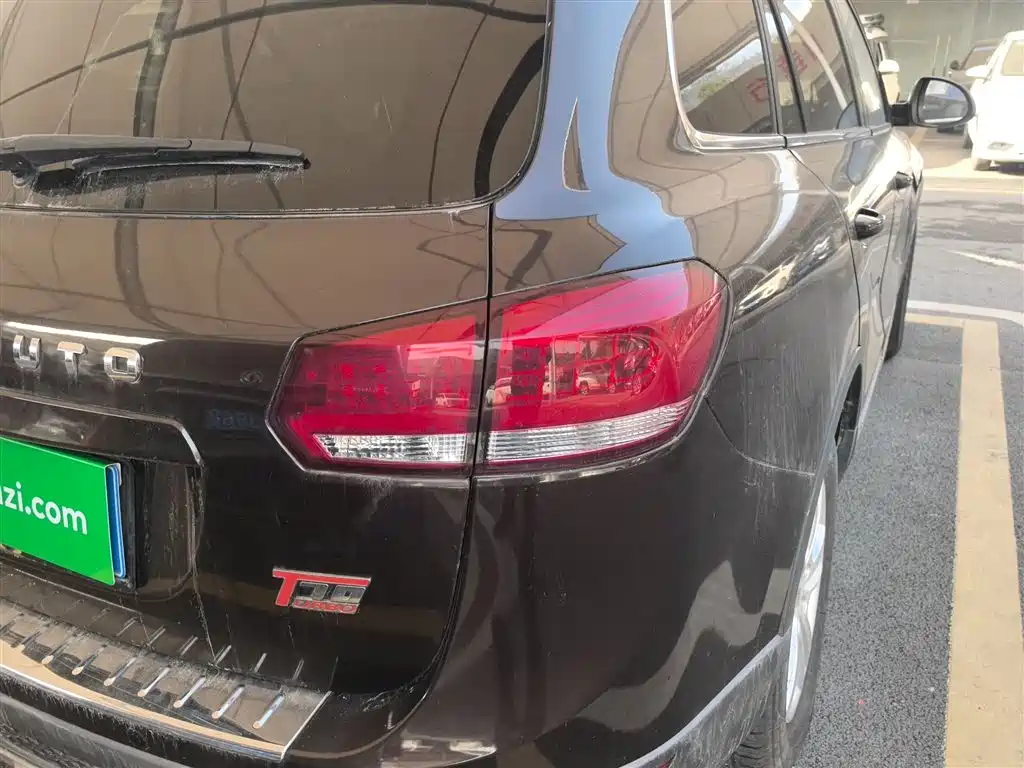 Yema Auto Yema T70 2019 2016 1.8T CVT Elegance