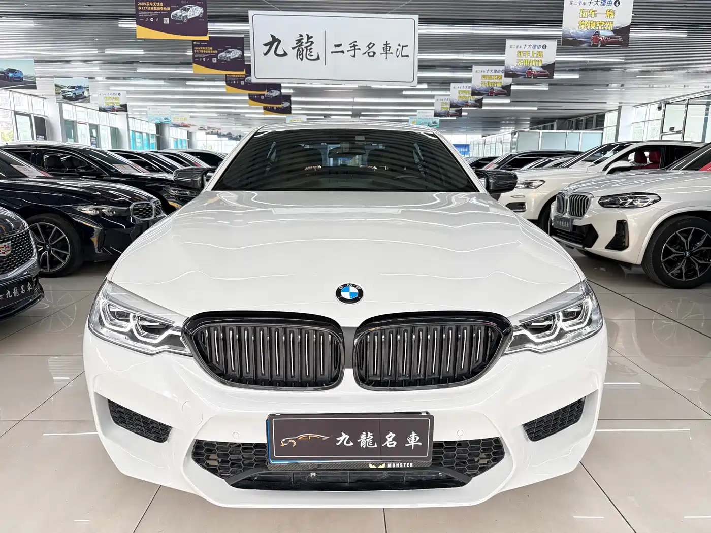 BMW 5 Series 2019 525Li M Sport Package фото 2