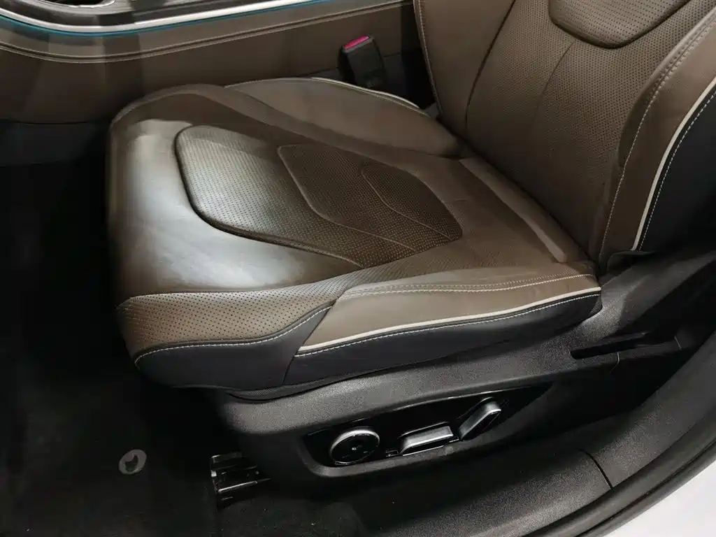 BYD Han 2022 DM-i 121KM Premium Edition фото 20