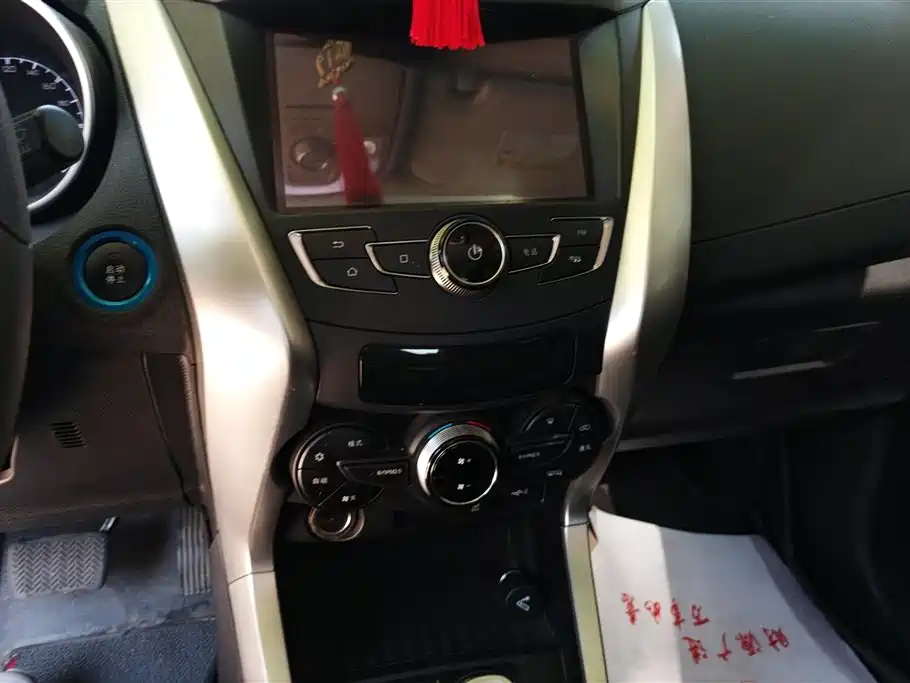 BYD Yuan New Energy 2018 EV360 Smart Connected Cool Edition фото 12