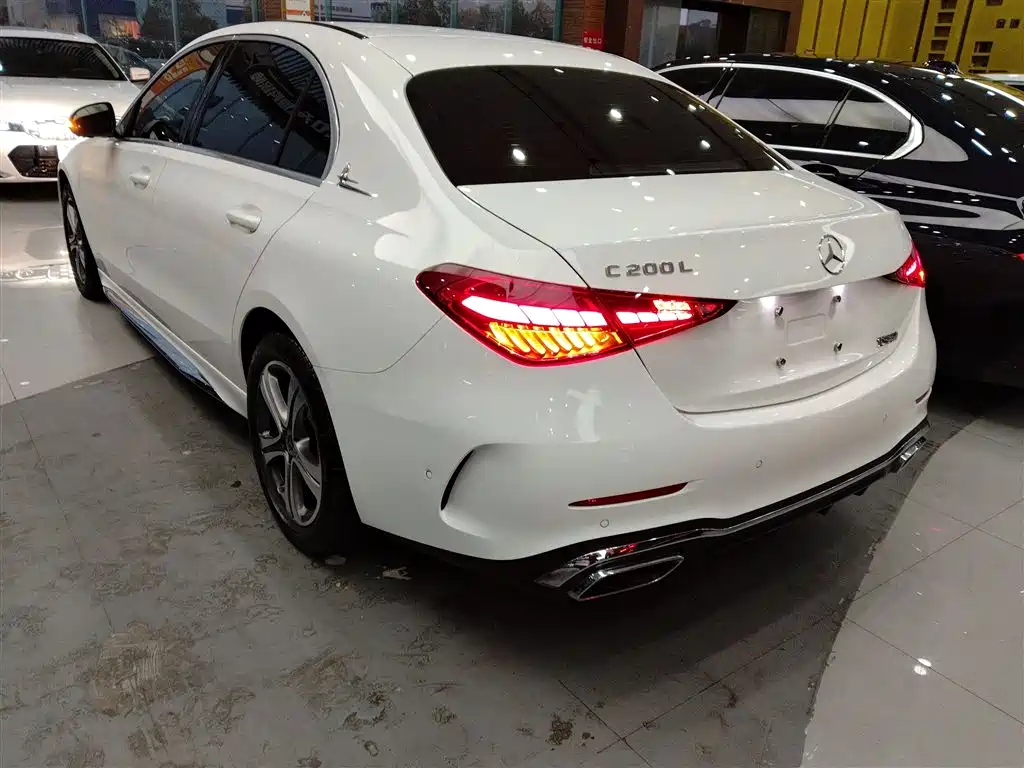MERCEDES-BENZ CLASS C