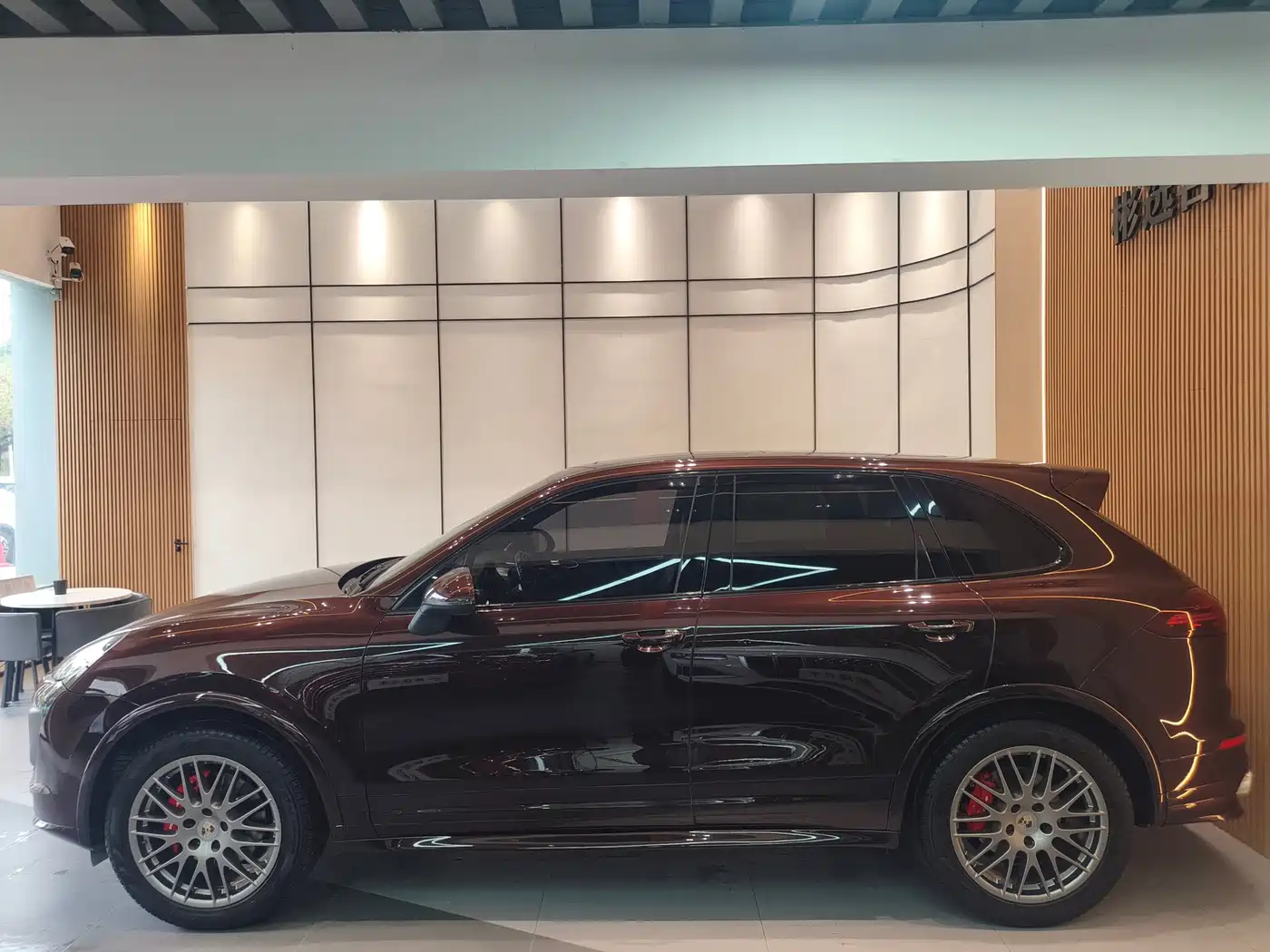 Porsche Cayenne 2016 Cayenne Platinum Edition 3.0T фото 4
