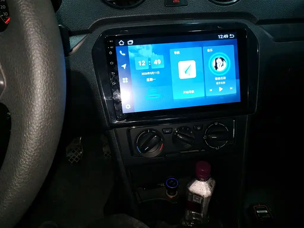 Volkswagen Jetta 2015 1.6L Manual Trend фото 13