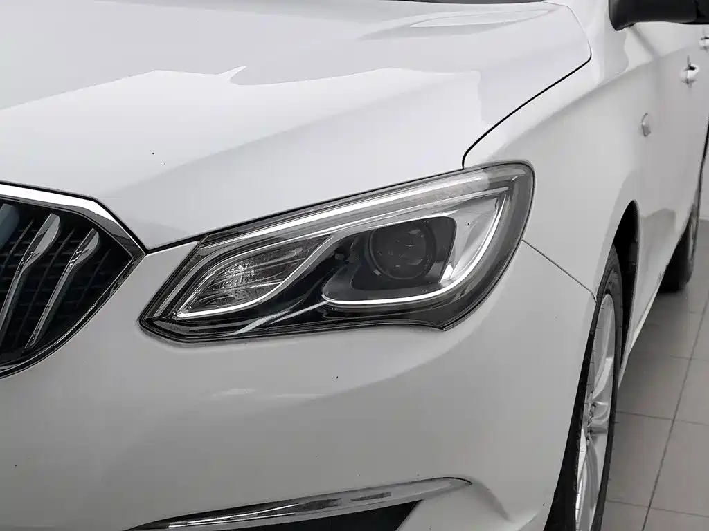 صورة 7 - Buick Excelle