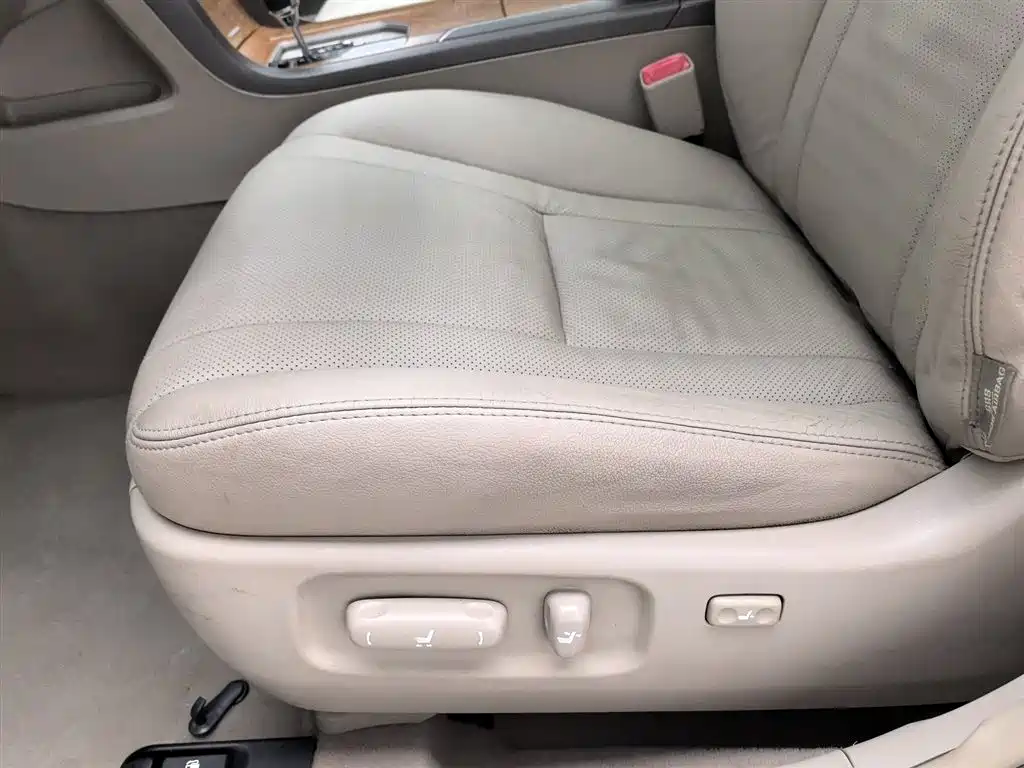 Toyota Camry 2010 240G Luxury Edition фото 20
