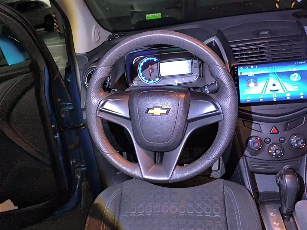 Chevrolet Trax 2014 1.4T Automatic 2WD Comfort фото 7