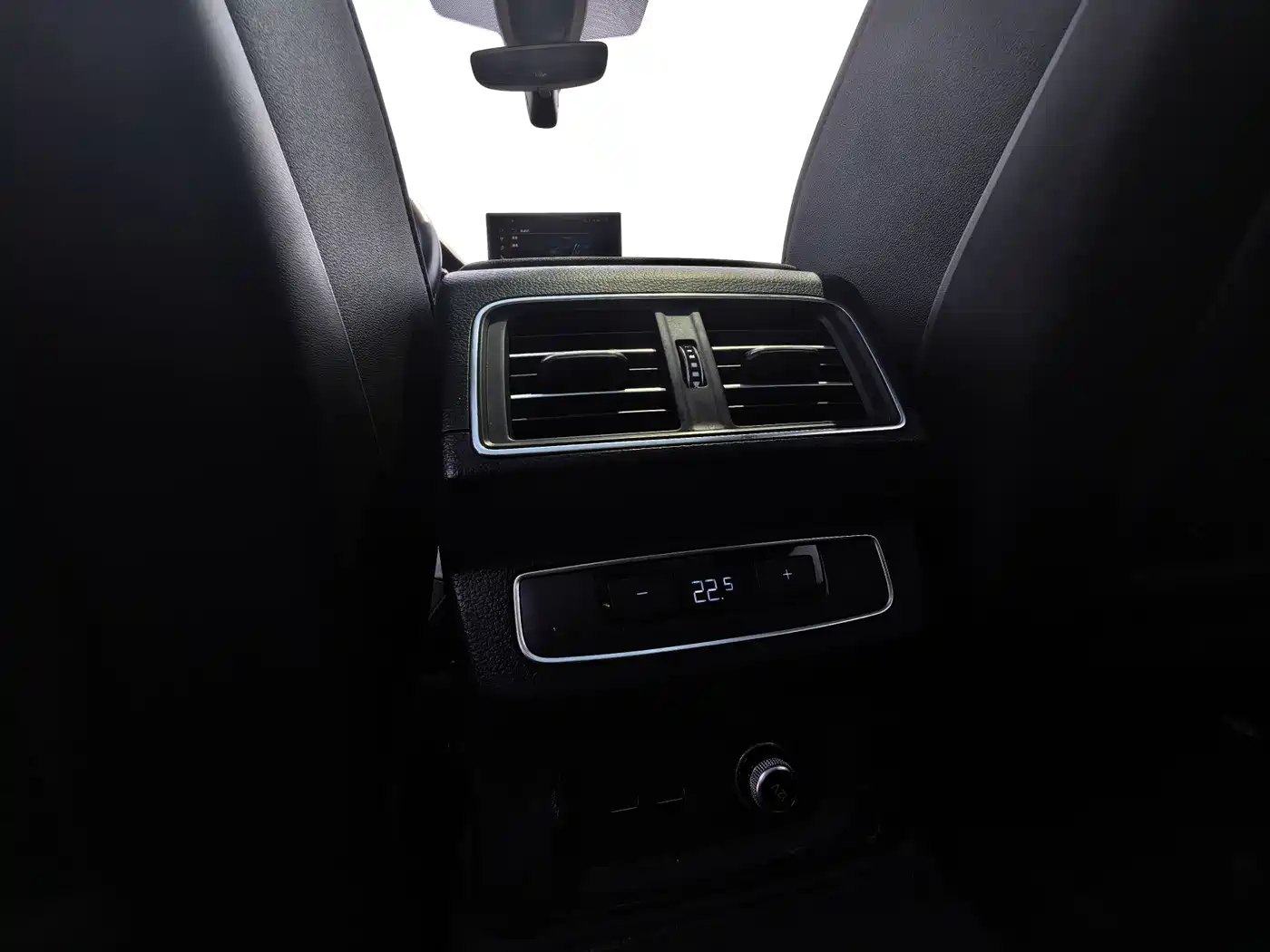 Audi Q5L 2024 Model 40 TFSI Luxury Dynamic фото 13