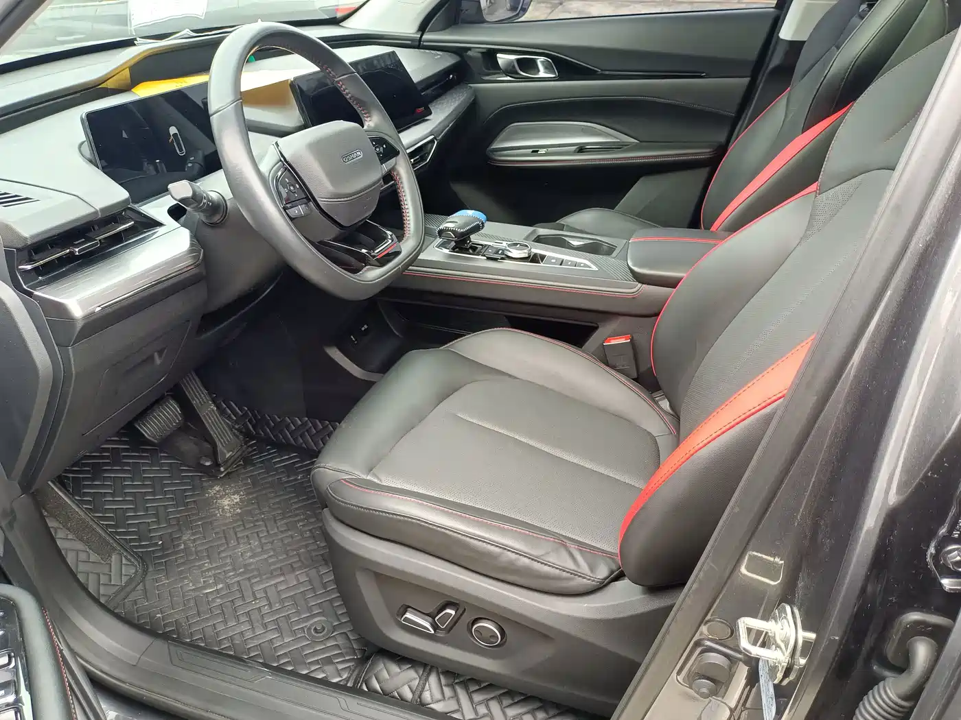 Changan Oshan Z6 2022 2022 Blue Whale 1.5T DCT Intelligent Leader
