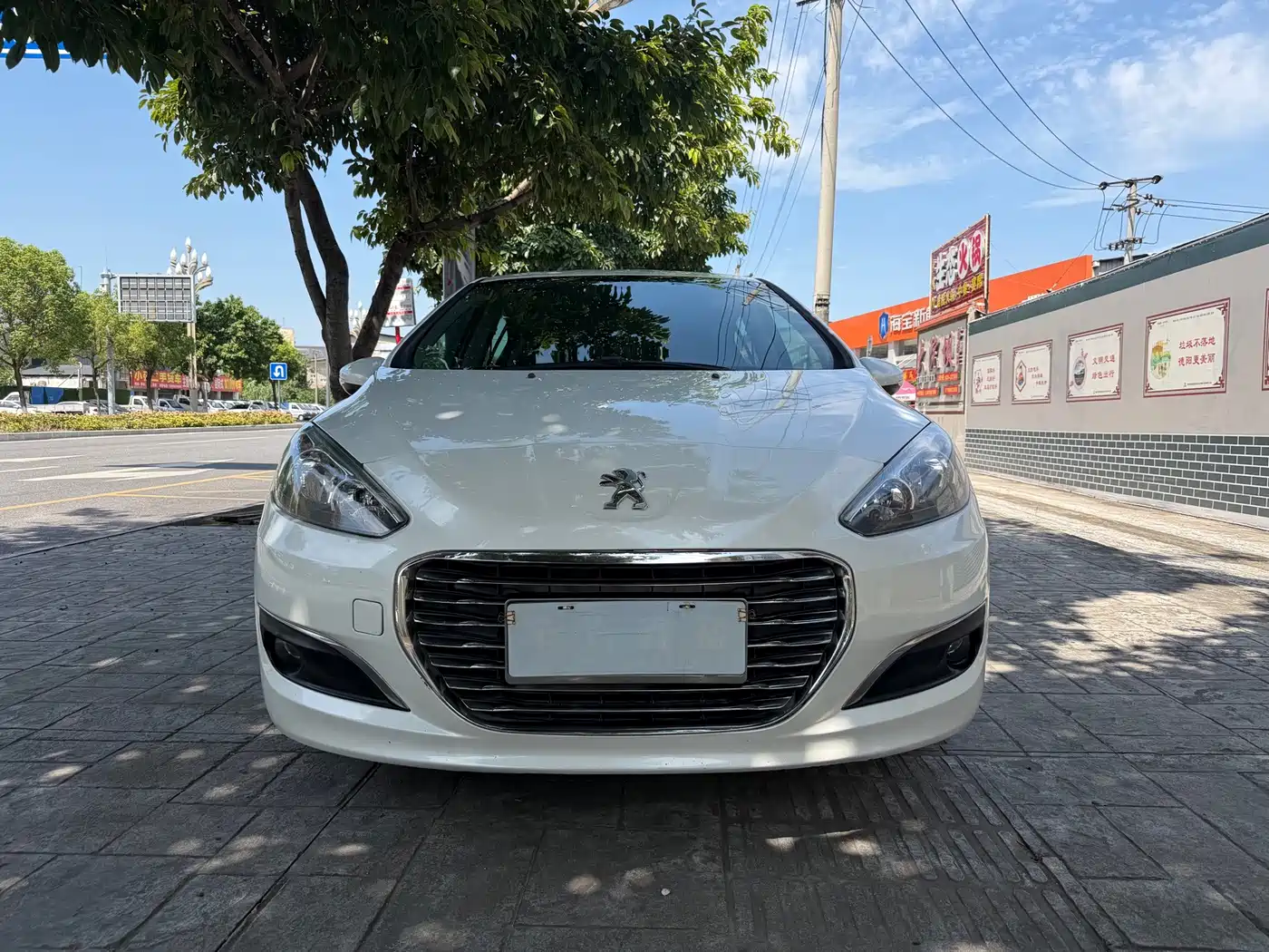 Peugeot 308 2014 2014 Model Joy Edition Classic 1.6L Manual Superior Style