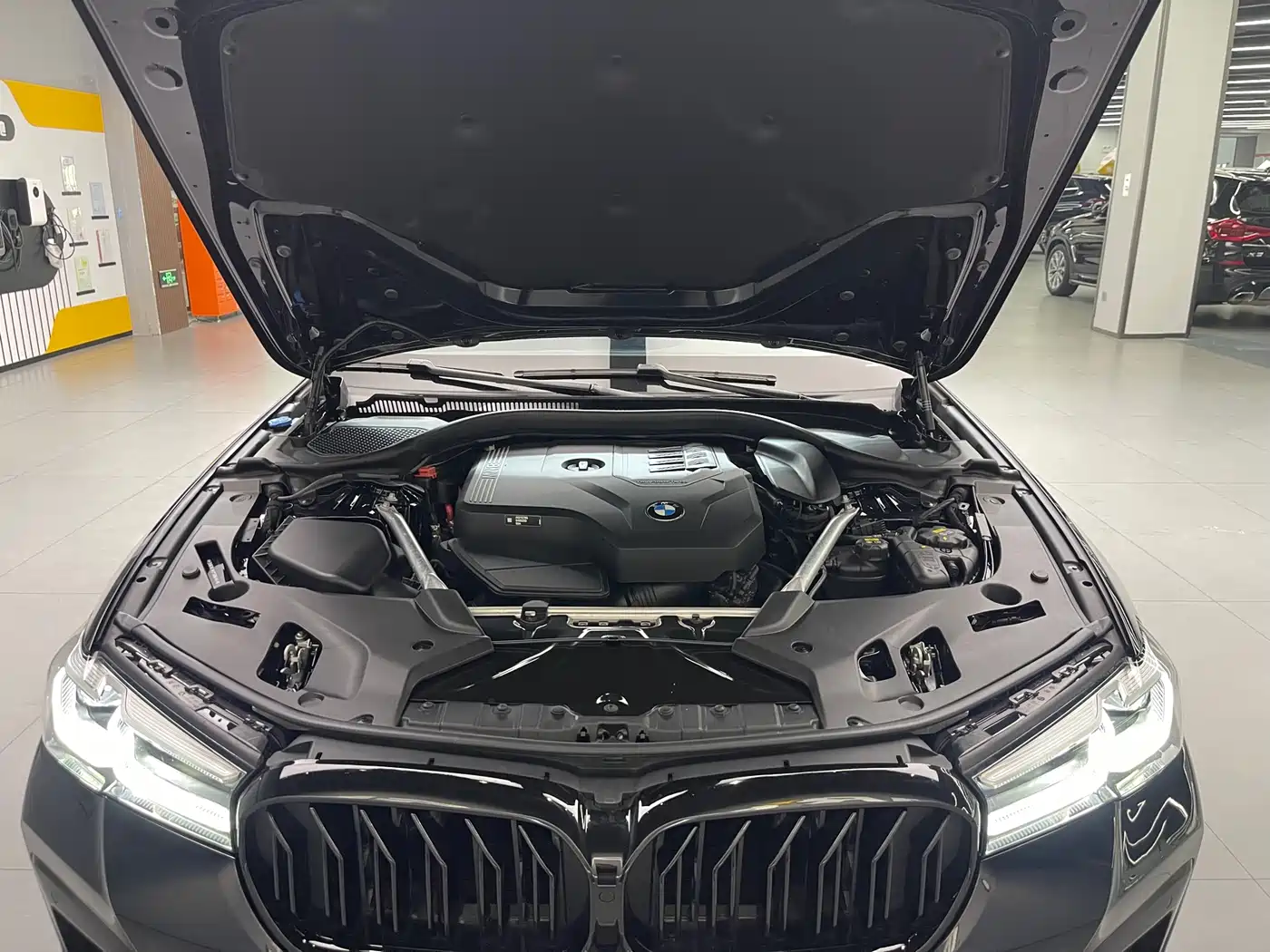 BMW 5 Series 2022 Model Second Facelift 530Li Leading M Sport Package фото 26